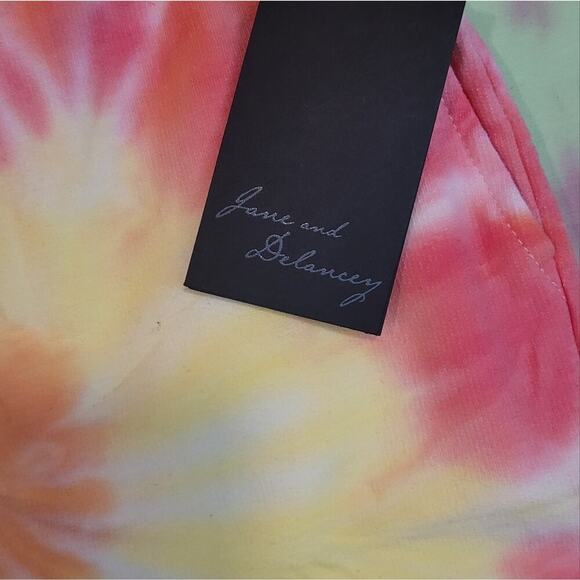 NWT Jane and Delancey Red, Orange, Yellow Tie-Dye Shorts SZ Large - Picture 4 of 4